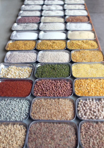 Stock image Pulses, grains and cereals in an indian market