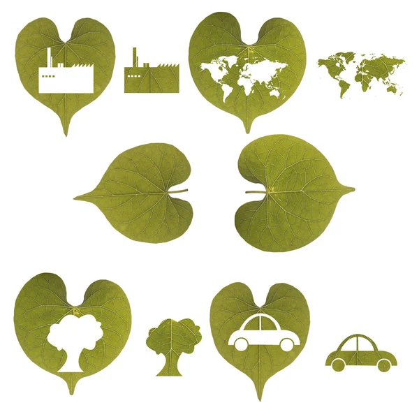 Foglia verde, auto, industria, mappa del mondo e albero isolato — Foto Stock