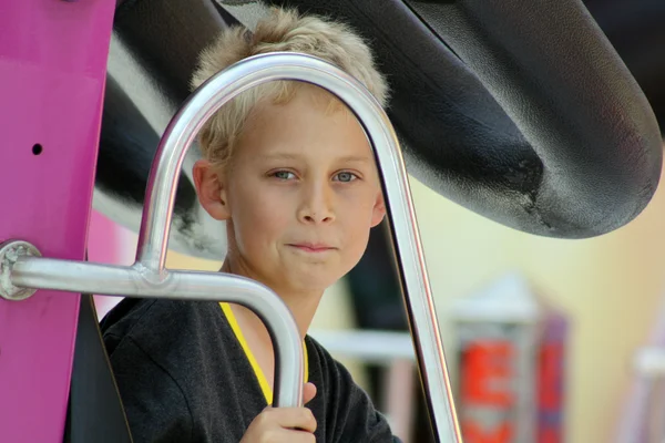 Boy on fairground — Zdjęcie stockowe