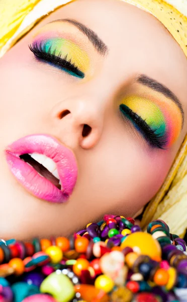 Χείλη make-up κραγιόν πολύχρωμα — Φωτογραφία Αρχείου