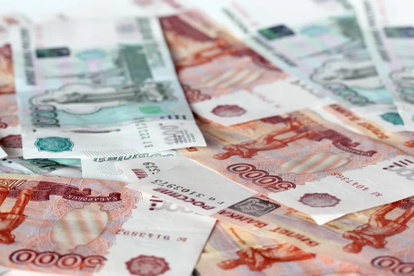 Un montón de papel moneda rusa — Foto de Stock