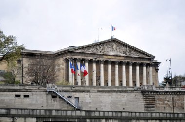 seine.paris kıyısında.