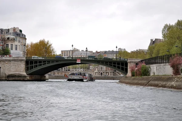 La rive de la Seine — Photo