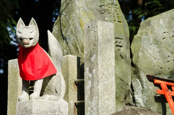 Fox άγαλμα στο ιερό inari Φουσίμι στο Κυότο — Φωτογραφία Αρχείου