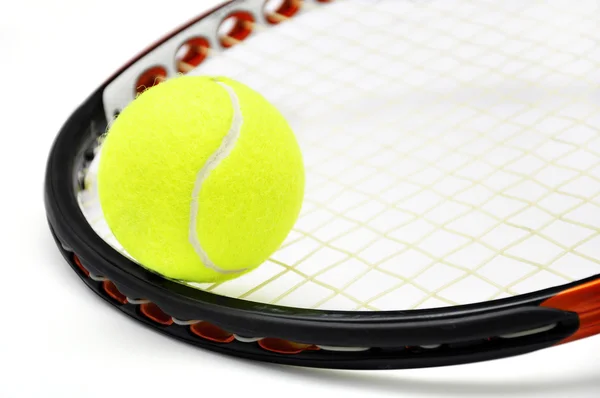 Teniszütő és -labda — Stock Fotó