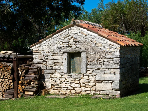 Oude stenen huis — Stockfoto
