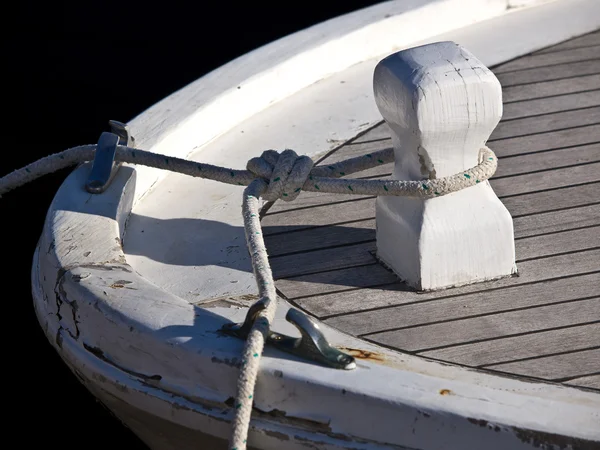 Ropes on the boat — Stock Photo, Image