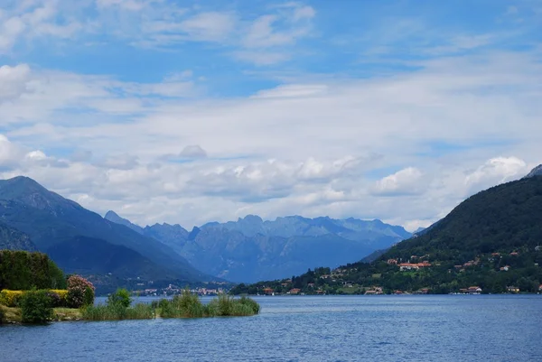 Озеро регіоні Орта, Італія — стокове фото