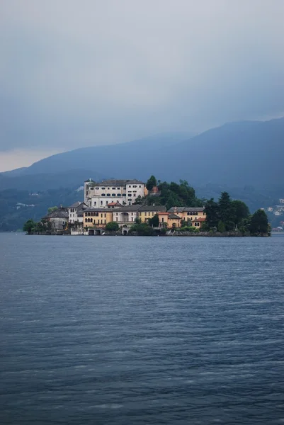 Озеро регіоні Орта, Італія — стокове фото