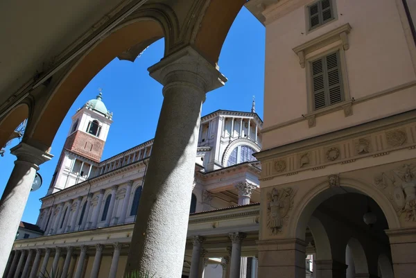 Cathedral square, Novara — Stockfoto