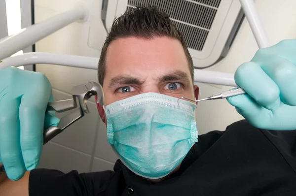 Auf dem Zahnarztstuhl — Stockfoto