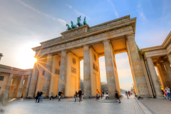 Brandenburgi kapu naplementekor — Stock Fotó