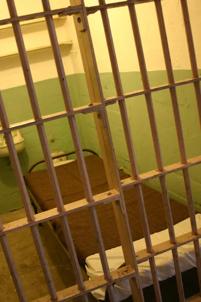 Тюремная камера Алькатраса — стоковое фото
