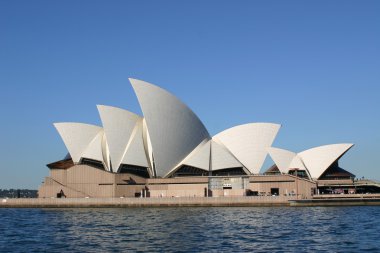 Sydney Opera Binası