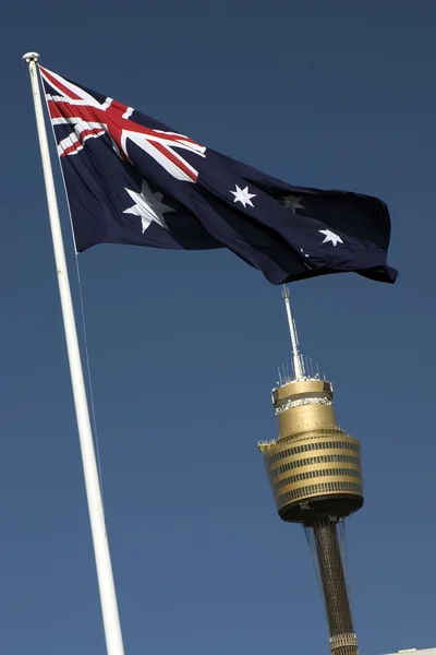 Australisk flagg, Sydney Tower — Stockfoto