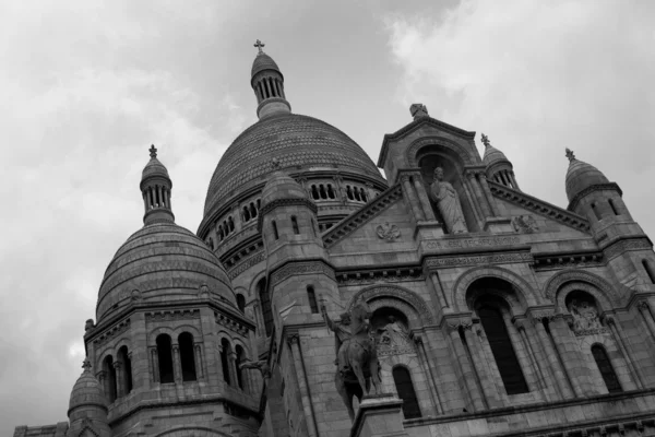 บาสลิค ดู ซาคราเมนโต ปารีส — ภาพถ่ายสต็อก