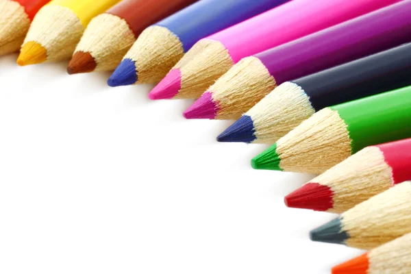 Цветные карандаши крупного плана — стоковое фото