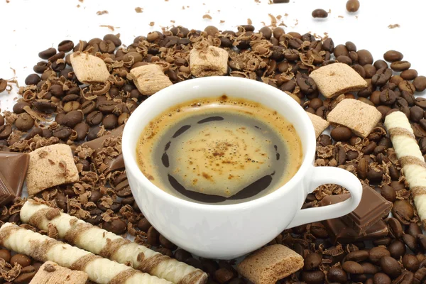Šálek kávy s čokoládou — Stock fotografie