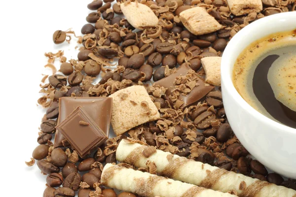 チョコレートとコーヒーのカップ — ストック写真