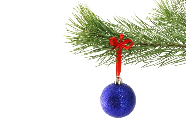 モミ、クリスマス ボールの枝 — ストック写真