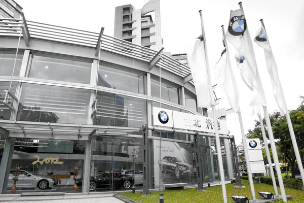 BMW головним офісом — стокове фото