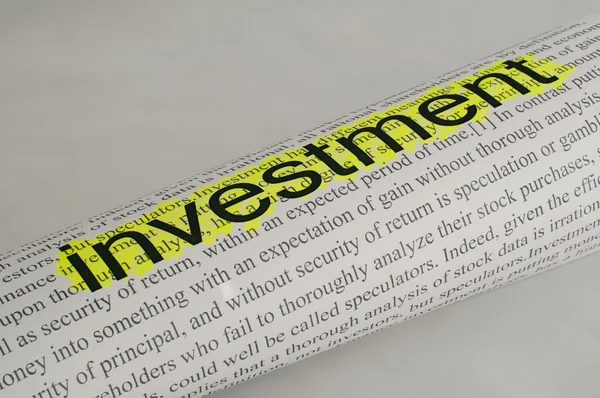 Kağıt üstünde metnin yatırım — Stok fotoğraf