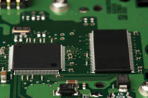 Placa de circuito com chips — Fotografia de Stock