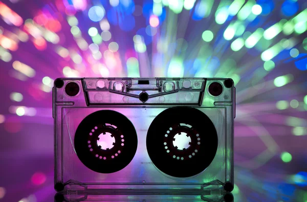 Cassette tape en veelkleurige lichten — Stockfoto