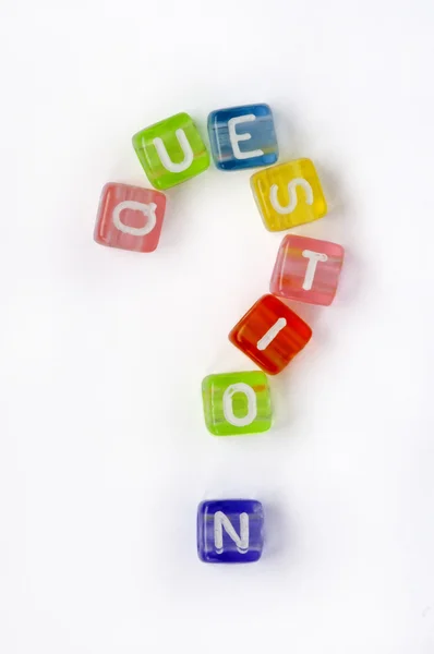 Texto nd pergunta sinal em cubos coloridos — Fotografia de Stock