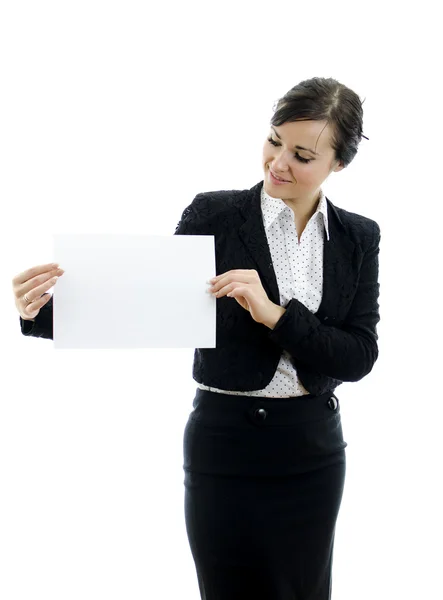 Виконавча жінка з візитною карткою або білим знаком, ізольована на білому — стокове фото