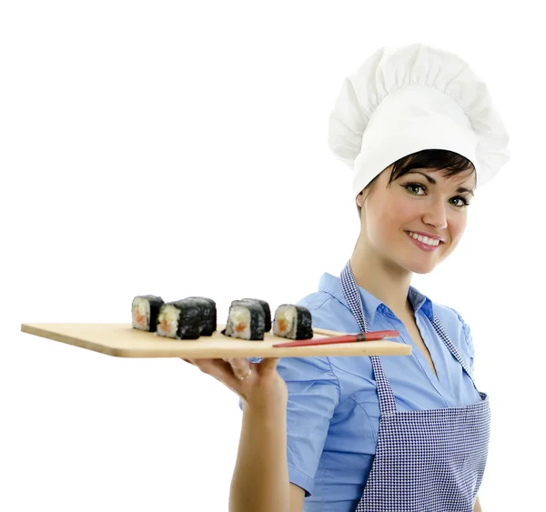 Hübsche Chefköchin mit Sushi, isoliert auf weiß — Stockfoto