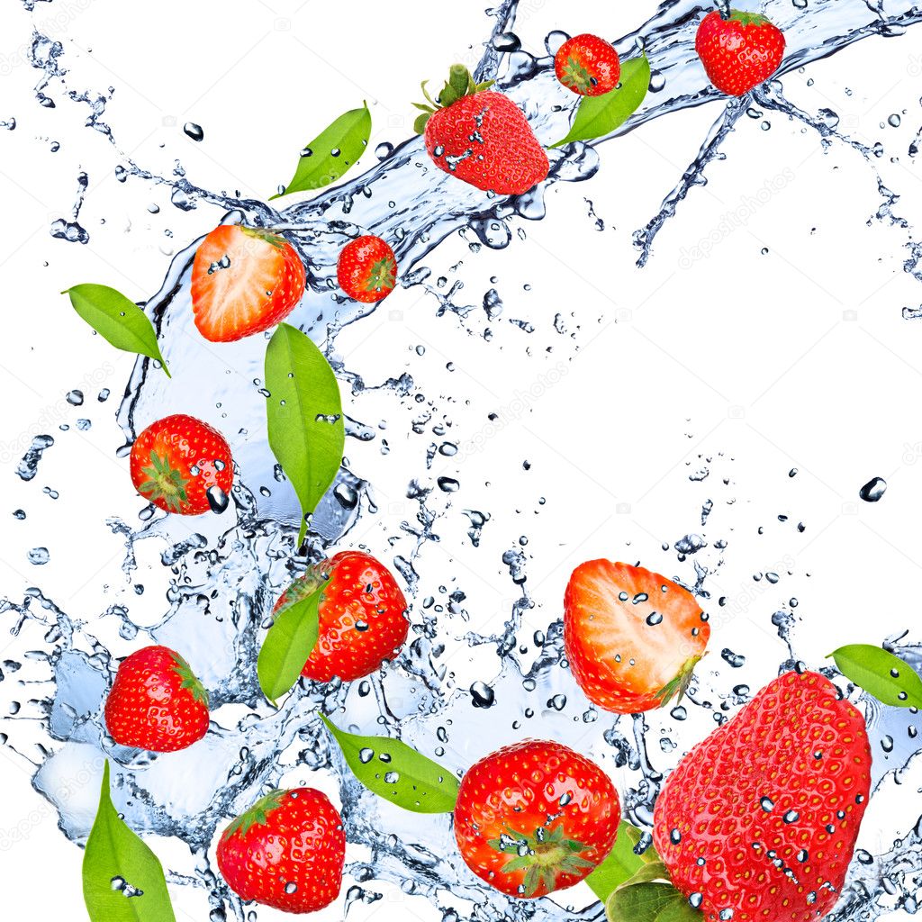 Strawberries splash