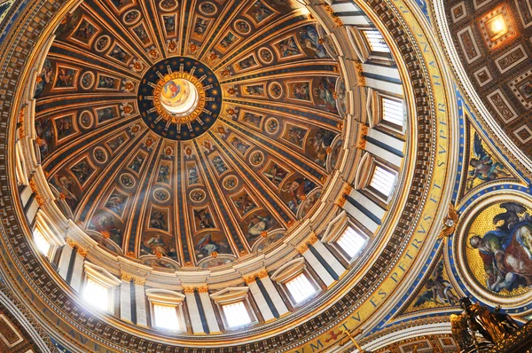 San Pietro basilica interior — Stock Photo, Image