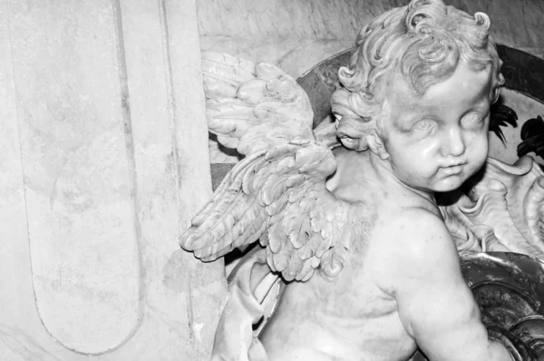 Kamenný anděl — Stock fotografie