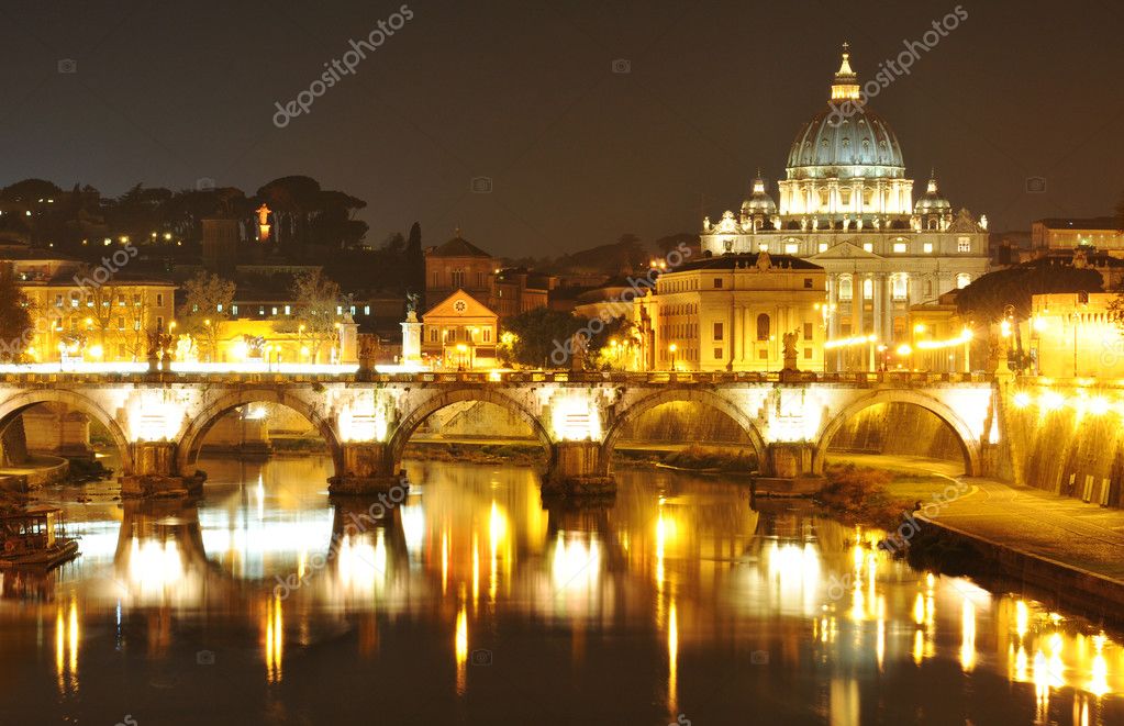 ===Roma monumental=== Depositphotos_10263546-stock-photo-rome-by-night