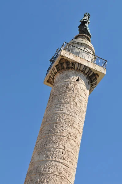 Trajanssäule in Rom, Italien — Stockfoto