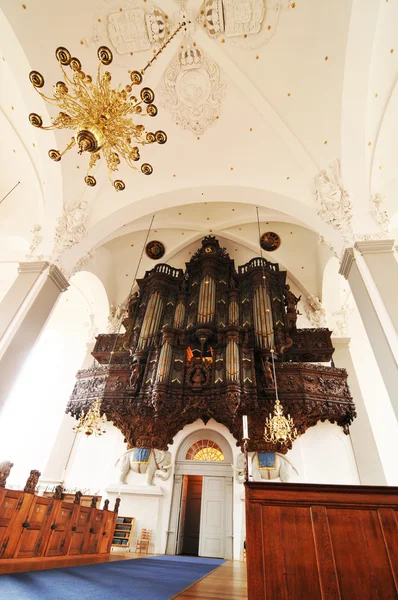 Orgel in der Kirche — Stockfoto