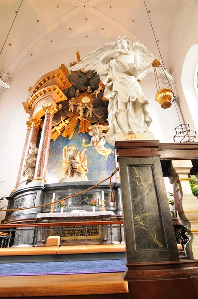 Altar in der Kirche — Stockfoto