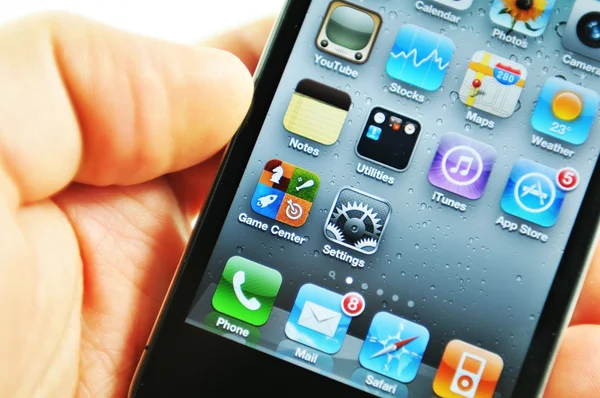 Age Checks at the App Store? New Bill Targets Online Child Safety