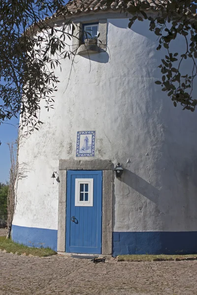 Fachada de um moinho de vento tradicional — Fotografia de Stock
