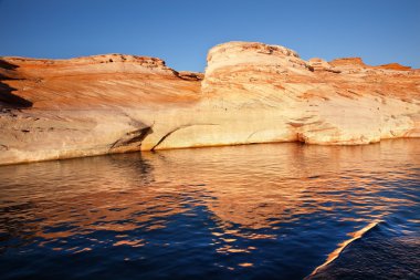 antilop Kanyonu yansıma lake powell arizona