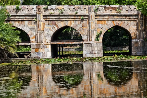 Athpula Stone Bridge Reflection Lodi Gardens New Delhi India — Stock Photo, Image
