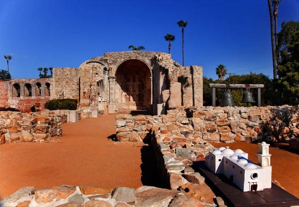 Kościół san juan capistrano misji ruiny modelu california — Zdjęcie stockowe