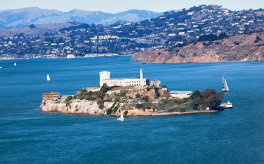 Alcatraz Adası yelkenli tekneler san francisco Kaliforniya