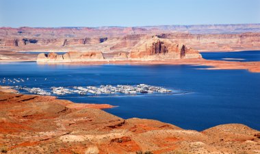 Wahweap Marina Wahweap Bay Lake Powell Glen Canyon Recreation Ar clipart