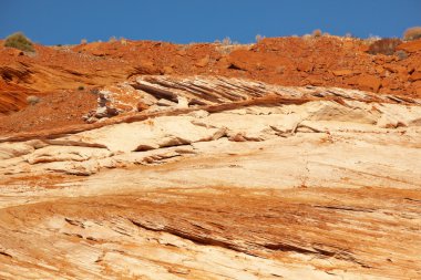 Glen canyon turuncu kumtaşı duvarları arizona