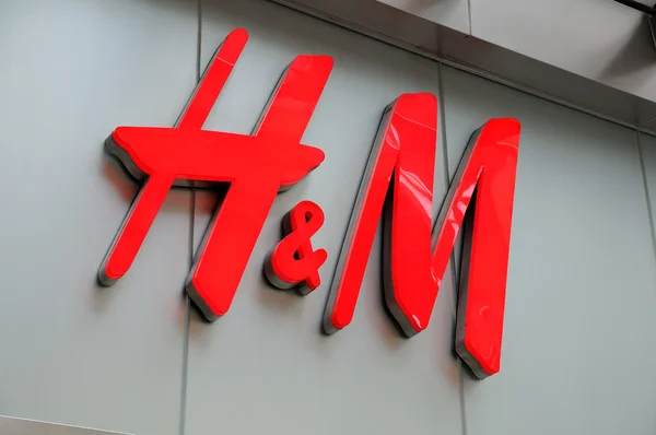 H & m знак — Zdjęcie stockowe