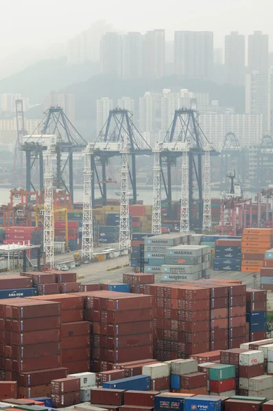 Гонконгский контейнерный терминал Квай Чун — стоковое фото