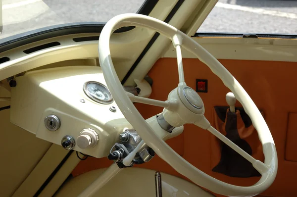 Eski model araba kontrol paneli — Stok fotoğraf
