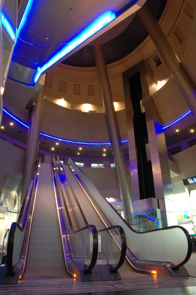 Interior moderno do shopping — Fotografia de Stock